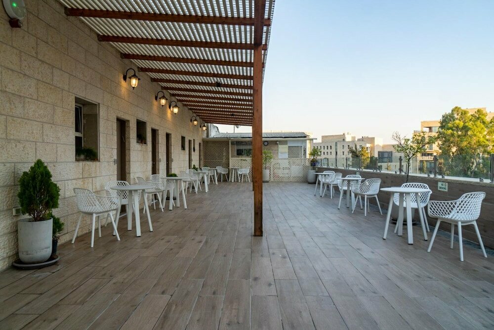 Queen hotel