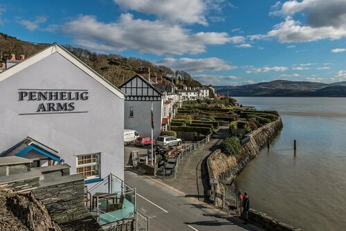 Penhelig Arms, Book Hotel Aberdyfi Glamorgan
