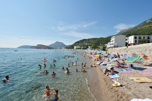 Apartments Oktopus, Book Lejlighed Hoteller i Sutomore med pool, Swimmingpool