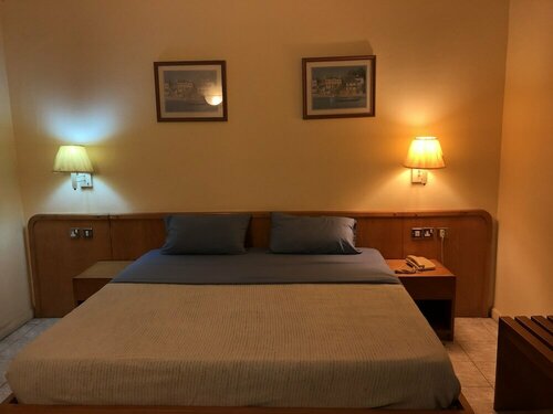 Maple Leaf Hotel, Book Hotel Hoteller i Greater Accra med parkering, Parkering