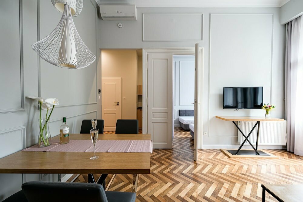 Arts Apartments