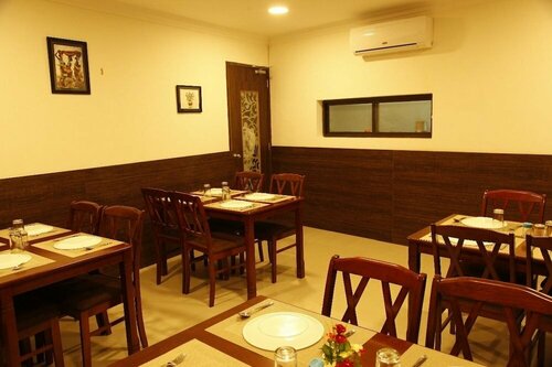 PAH Clarista Hotel, Varaa Hotelli Sriperumbudur Tamil Nadu