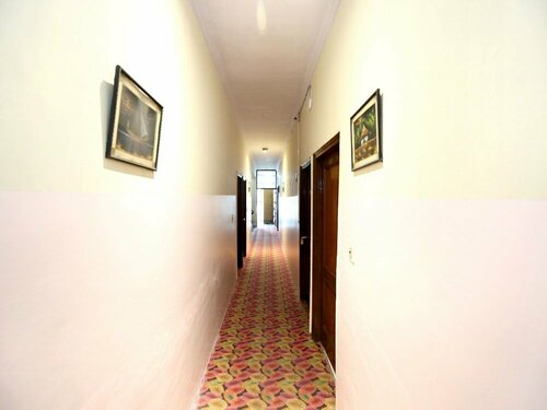 Hotel Nav Classic by OYO Rooms, Book Hotel Hoteller i Punjab med parkering, Parkering