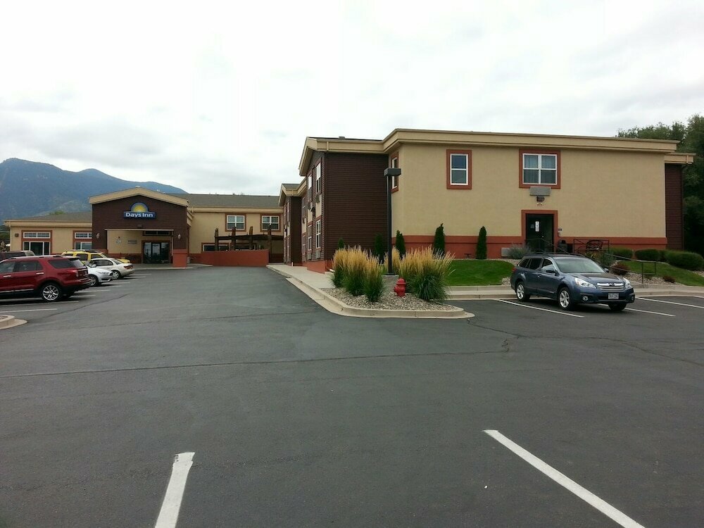 Holiday Inn Express and Suite Manitou Spring