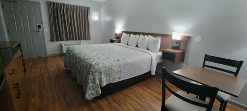 HomeTowne Studios by Red Roof Egg Harbor-Atlantic City Airport, Забронировать Отель Отели Нью-Джерси с завтраком, Завтраки