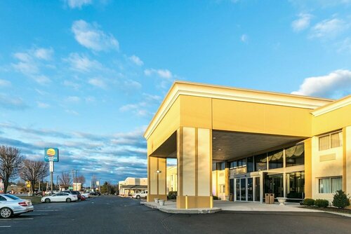 Comfort Inn Medford-Long Island, Забронировать Отель Медфорд Остров Long Island