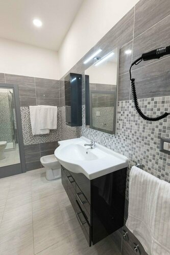 Hotel Anfiteatro Flavio, Забронировать Отель Отели Рима 3 звезды, рядом с Термини, 3*