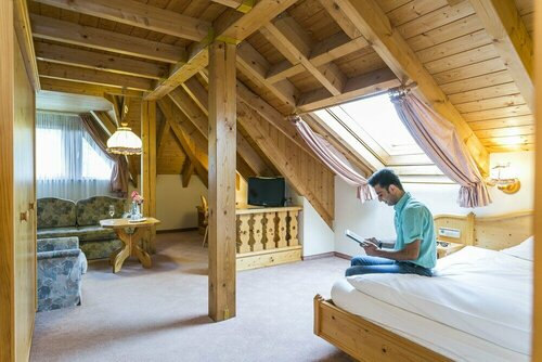 IMbery Hotel & Restaurant Hinterzarten, Забронировать Отель Отели Фельдберг с завтраком, Завтраки