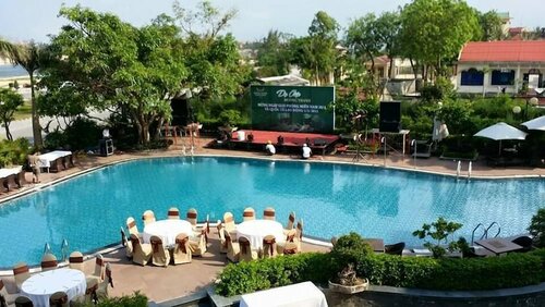 Muong Thanh Holiday Quang Binh Hotel, Забронировать Отель Донгхой Quang Binh