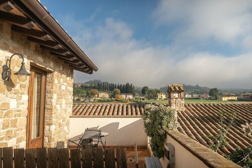 B&B Villa Barbarossa, Rezervovat Vila Hotely v Petrignano s bazénem, Bazén