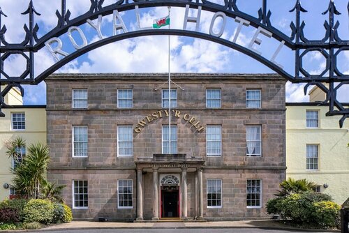 The Celtic Royal Hotel, Prenota Resort Caernarfon 