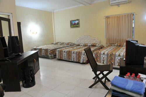 Hotel Queen Star, Book Hotel Hoteller i Sleman med parkering, Parkering