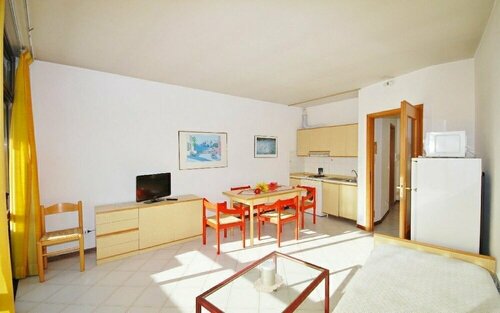 Residence Leopardi, Забронировать Отель Пьетрасанта Версилия