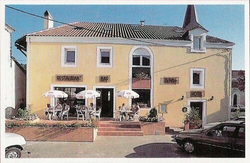 Hôtel Le Saint Pierre à St-Pierre de Chignac en Périgord, Rezerwuj Hotel Saint-Pierre-de-Chignac White Perigord