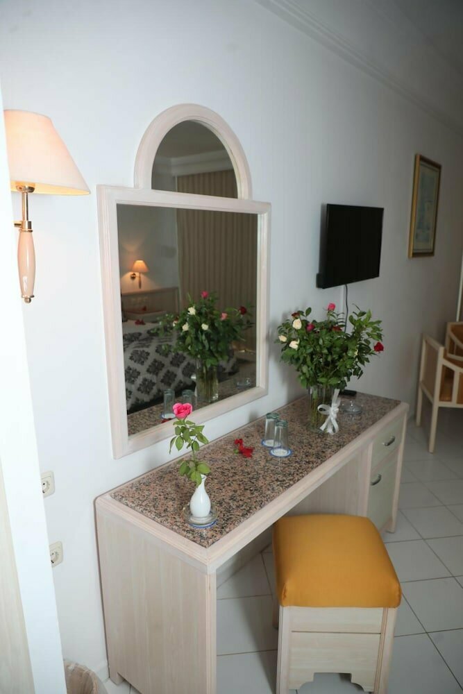 Hotel Jinene Resort