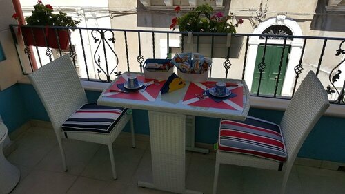 Carmenangel bed and breakfast, Забронировать Отель «постель и завтрак» Отели Санта-Кроче-Камерина с бассейном, Бассейн