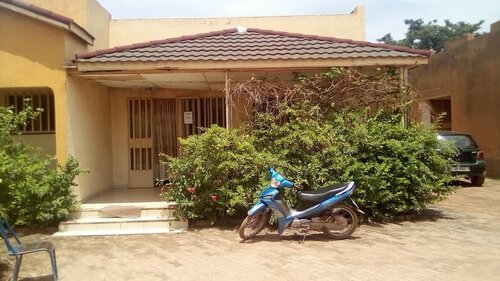 Kamac - Hostel, Забронировать Хостел Хостелы Kadiogo Province, Хостел