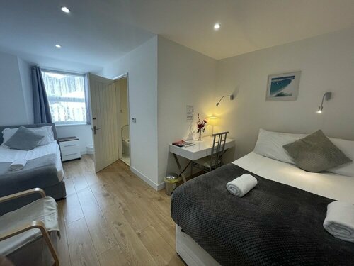 Serviced Property Plymouth, Book Hotel 5-stjernede hoteller i Plymouth, 5*