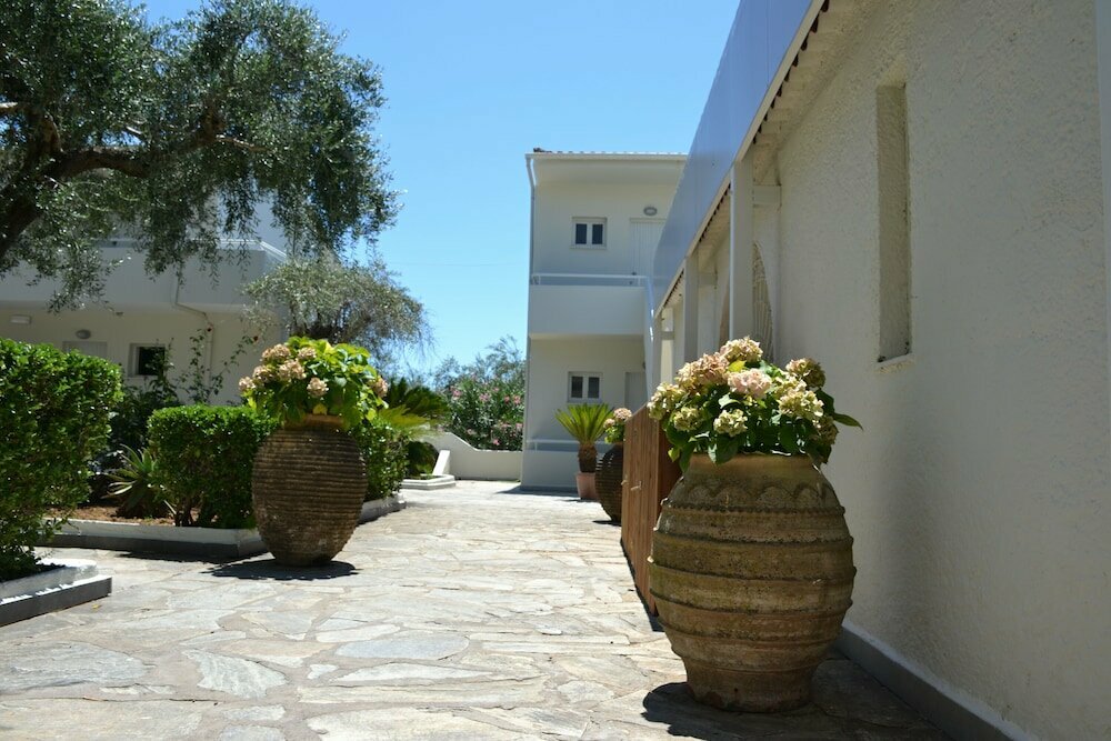 Dassia Holiday Club