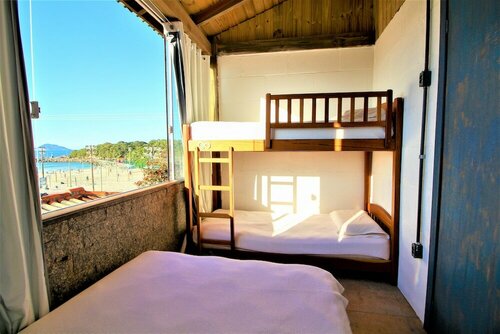 Sea Wolf Surf Hostel, Забронировать Хостел Флорианополис South of Brazil, рядом с Lighthouse