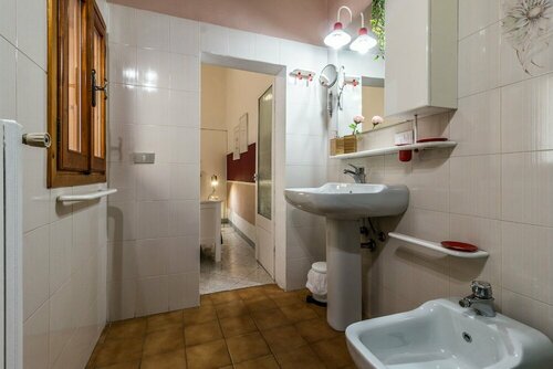 Wine Apartments Florence Sangiovese, Забронировать Апартаменты/квартира Флоренция Тоскана, рядом с Генеральное консульство Испании во Флоренции