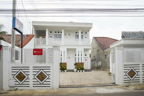 RedDoorz Syariah near RSUD Kota Bogor, Rezervasyon Otel Bogor otoparklı oteller, Otopark
