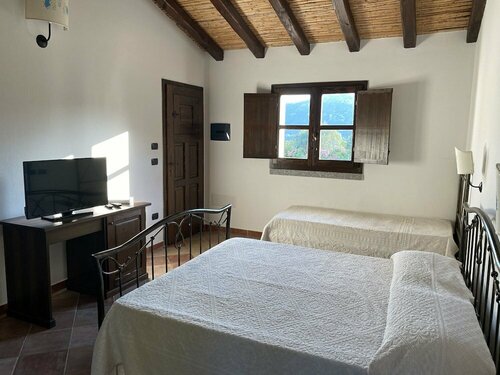 Li Paduleddi Country Guest House, Забронировать Гостевой дом Сан-Панталео Изумрудный берег