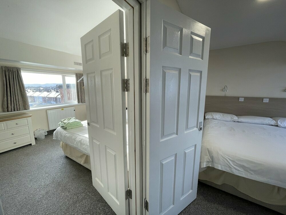 Claxton Hotel - Book Direct for Best Prices