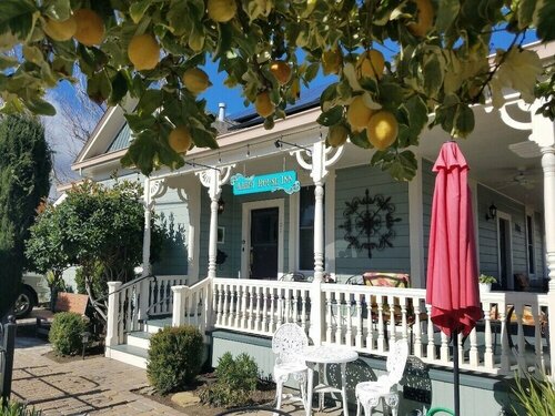 Abbey House Inn, Prenota Hotel Winters California
