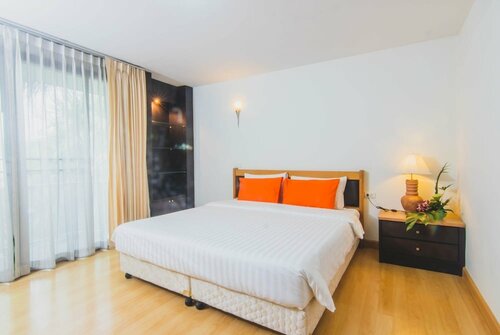 Palm Suites Khao Yai, Забронировать Отель Пакчонг 