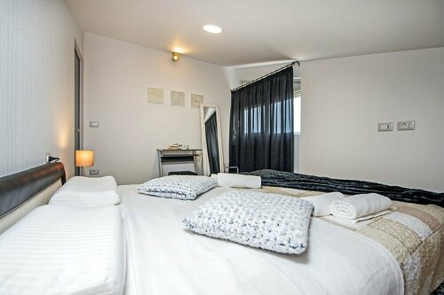 Lakovich Sea View Apartments, Забронировать Апартаменты/квартира Отели Ровинь с парковкой, Парковка