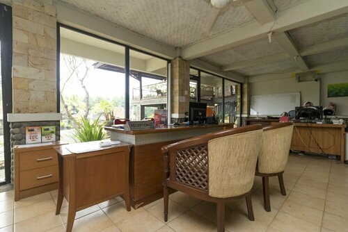 RedDoorz @ Desa Cijulang Sentul, Reservar Hotel Hotéis 3* em West Java, 3*