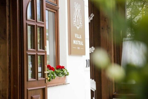 Villa Mistral, Prenota Villa Hotel a Pomerania con parcheggio, Parcheggio