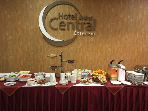 Hotel Centrál, Book Hotel Hotels in Zala with Parking, Parking