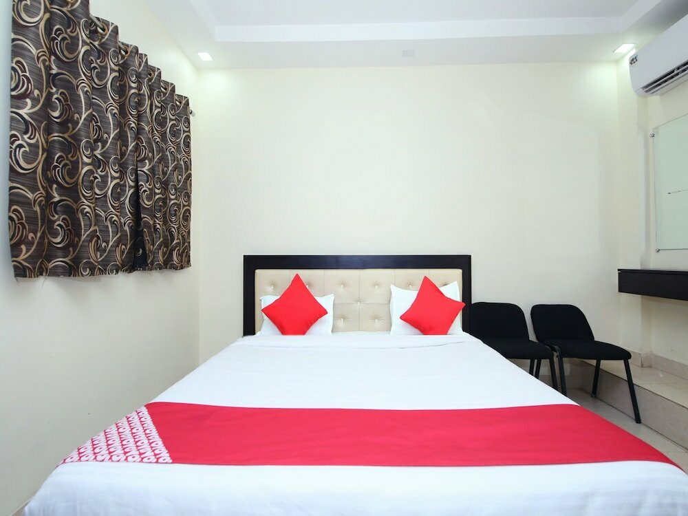 Hotel Shri Radha