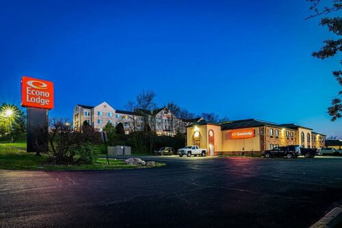 Econo Lodge Cleveland Southeast - Kent, Prenota Hotel Hotel a Ohio con parcheggio, Parcheggio