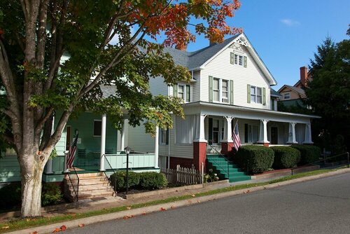 The Guest House Inn on Courthouse Square, Rezerwuj Pensjonat Hinton Stany Zjednoczone
