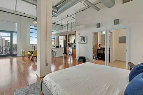 Las Olas Loft Unit Two by Sextant, Забронировать Отель Отели Форт-Лодердейл с парковкой, Парковка