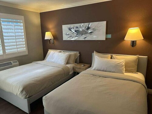 Cabana Inn & Suites, Забронировать Отель Лонг-Бич Большой Лос-Анджелес, рядом с St. Mary Medical Center