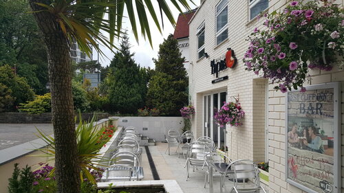 West Cliff Inn, Забронировать Отель Борнмут Дорсет, рядом с West Cliff Lift