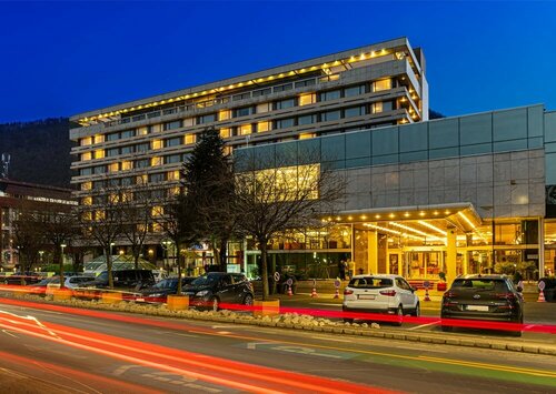 Hotel Aro Palace, Забронировать Отель Отели Брашова с парковкой, рядом с Крепость Брашова, Парковка