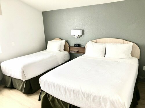 Super 8 by Wyndham Fort Bragg, Забронировать Мини-отель Отели Форт-Брэгг с завтраком, Завтраки