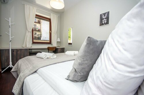 InPoint Old Town- Apartment with garden