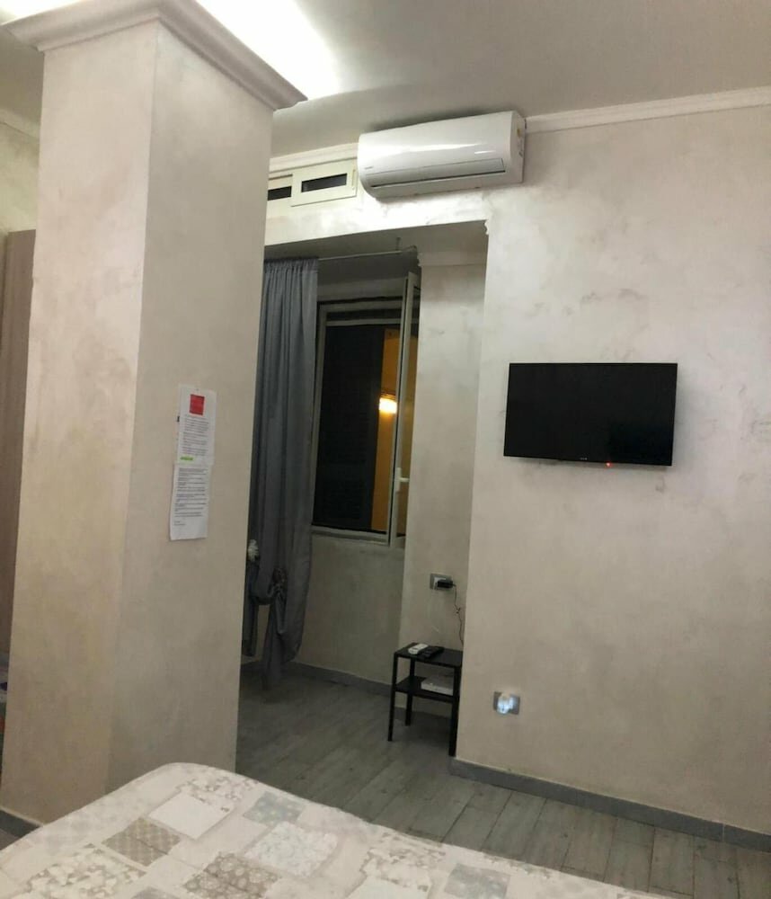 Dante Rooms
