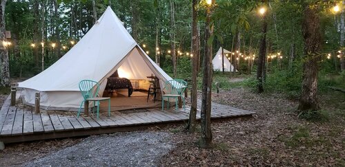 Sassy Springs Retreat, Забронировать Отель Отели Альтамонт с парковкой, Парковка