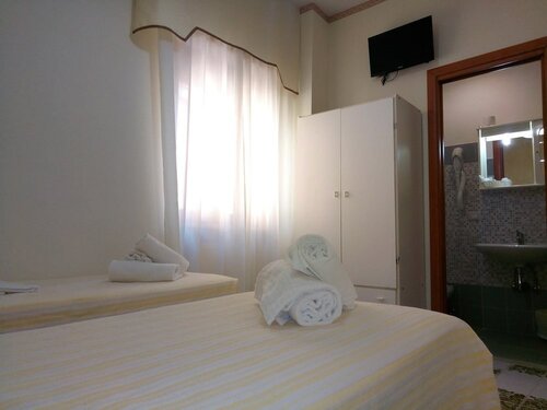 Hotel Fleming, Забронировать Отель Отели Фьюджи с парковкой, Парковка
