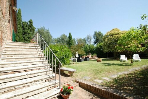 Casa vacanze Pievina, Забронировать Отель Ашано Крете-Сенези