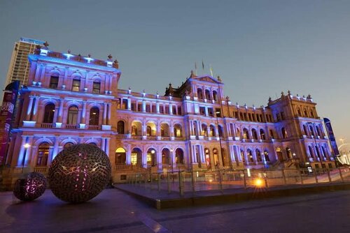 The Astor Apartments, Забронировать Апартаменты/квартира Отели Спринг-Хилл с бассейном, Бассейн