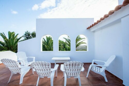 Impeccable 3 Bedroom House, sea View in Aljezur, Prenota Villa Cottage a Algarve, Cottage