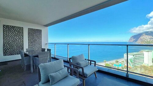 Lux Apartment first row, Забронировать Апартаменты/квартира Серра-де-Агуа Фуншал